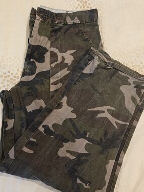 Men's Camouflage Cargo Pants - Olive Green Camo